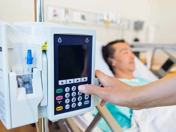 انواع اجهزة ضخ المحاليل infusion pump